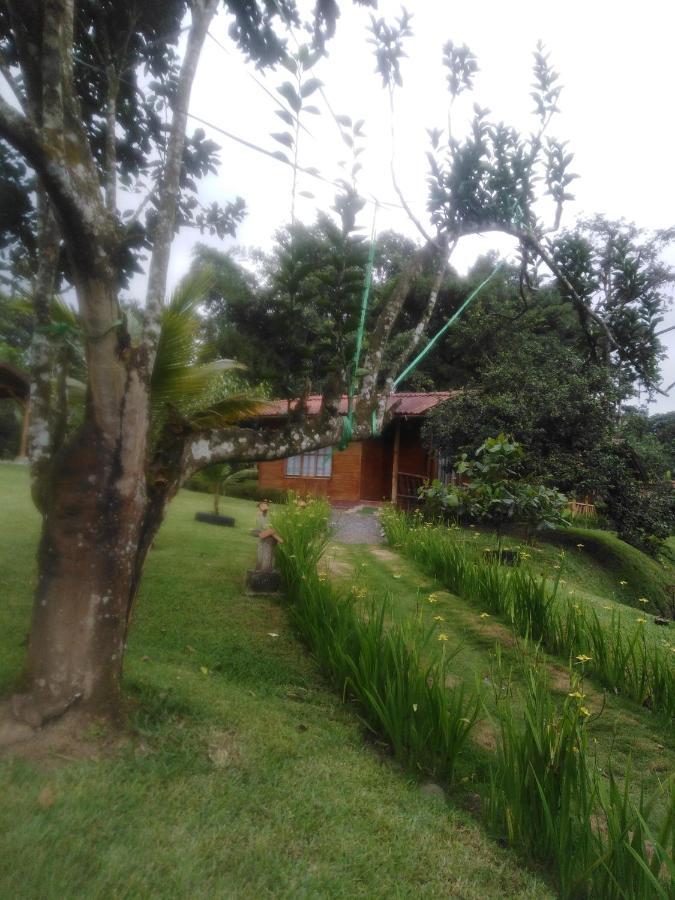 Estancia La Colina Santo Domingo de los Colorados Exteriör bild